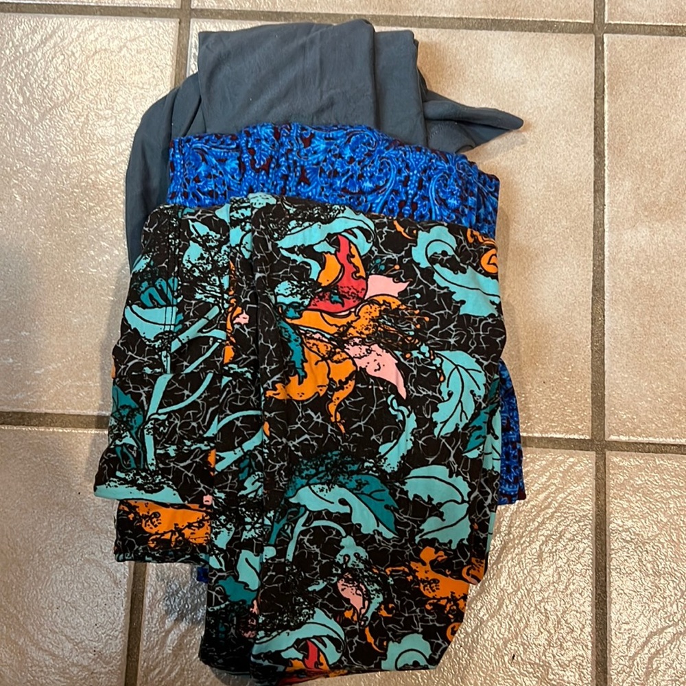 LulaRoe One size leggings set of 3